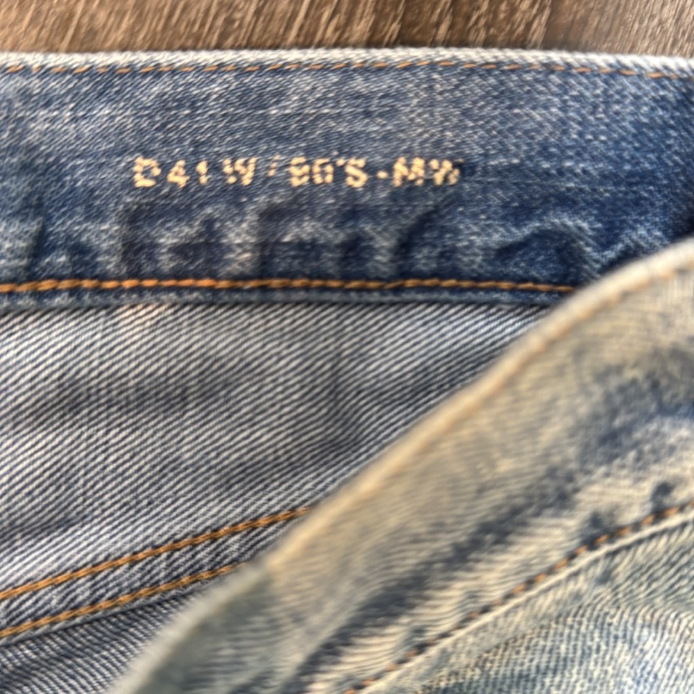 YSL washed Jean
Used
Very nice - Picture 3 of 9